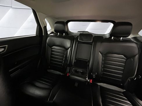 Used 2020 Ford Edge SEL image 18