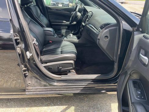 Used 2018 Chrysler 300 S w/ 300S Premium Group AWD/4WD image 12