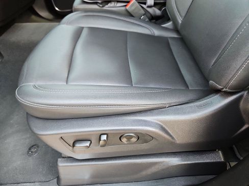 Used 2025 GMC Sierra 1500 SLT RWD image 26