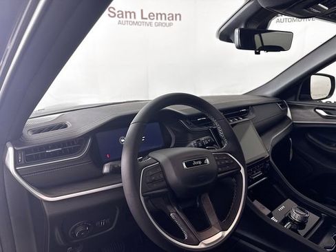 New 2025 Jeep Grand Cherokee L Limited w/ Luxury Tech Group II image 9