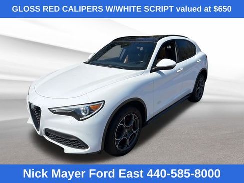 Used 2022 Alfa Romeo Stelvio Ti image 3