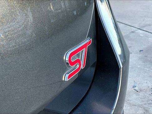 Used 2020 Ford Explorer ST w/ ST Street Pack image 9