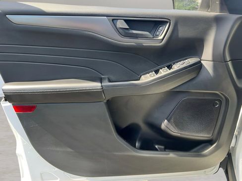 Used 2023 Ford Escape Active image 24