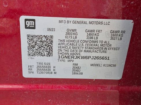 Used 2023 Chevrolet Traverse RS FWD image 26