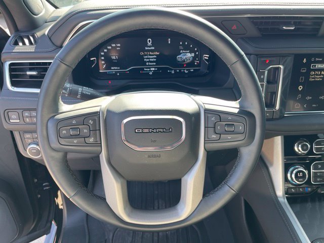 Used 2023 GMC Yukon XL Denali AWD/4WD image 14