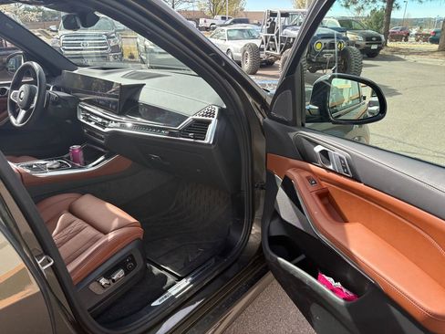 Used 2026 BMW X5 xDrive40i w/ M Sport Package AWD/4WD image 61