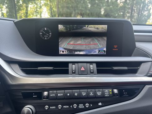 Used 2021 Lexus ES 350 F Sport w/ Accessory Package 2 FWD image 14