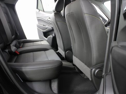 New 2026 Chevrolet Trax LT image 19