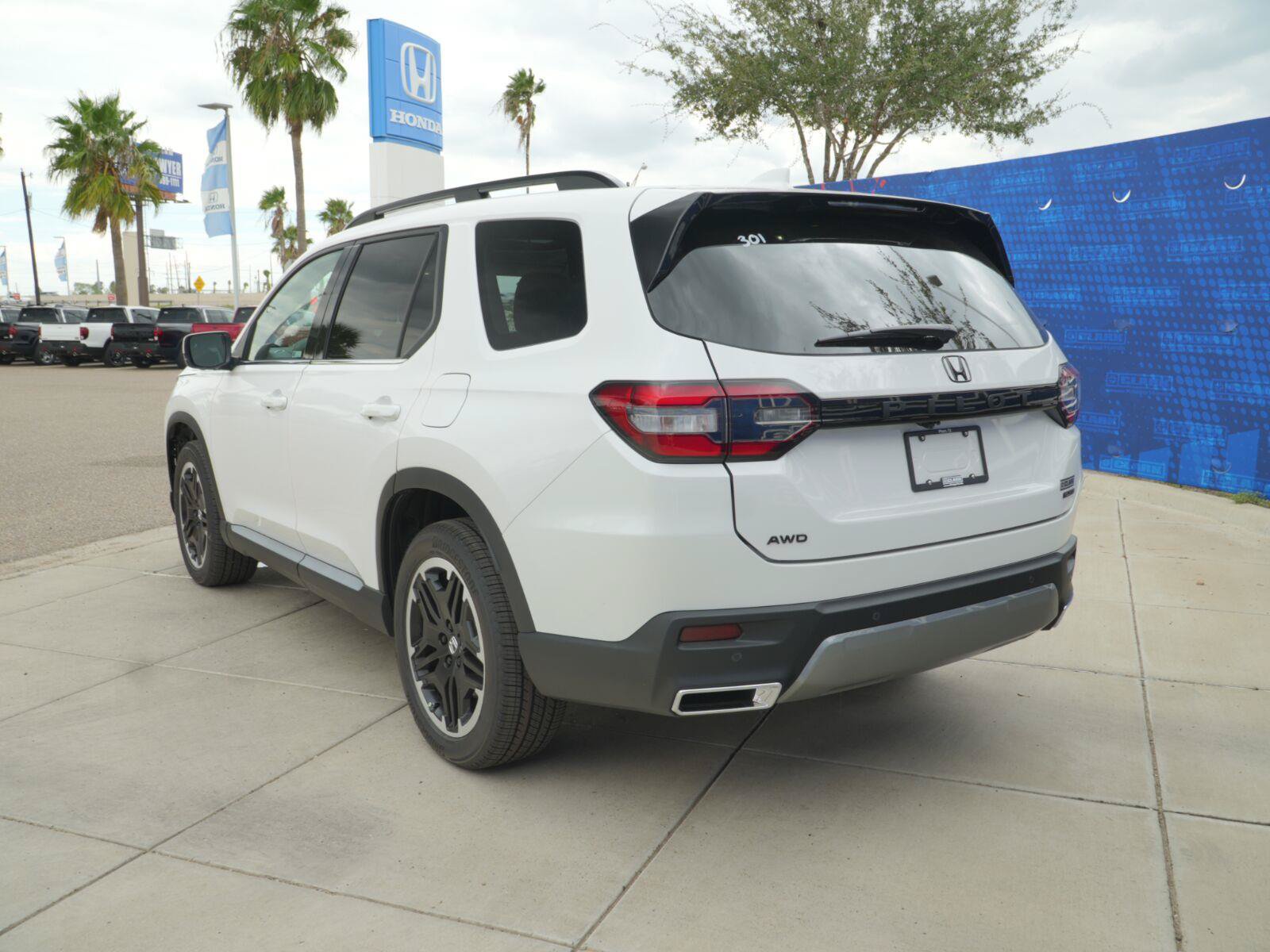 New 2026 Honda Pilot image 9