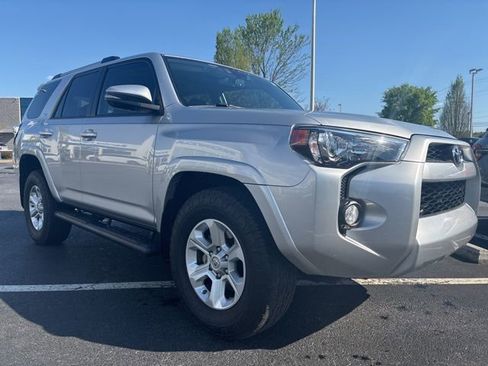 Used 2019 Toyota 4Runner SR5 Premium image 4