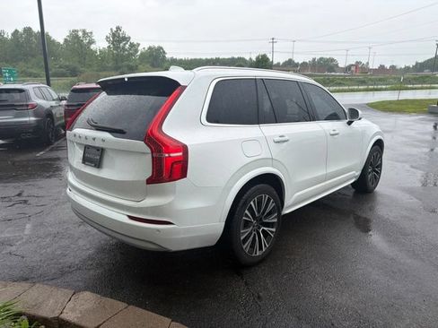 Used 2022 Volvo XC90 T5 Momentum w/ Climate Package AWD/4WD image 5