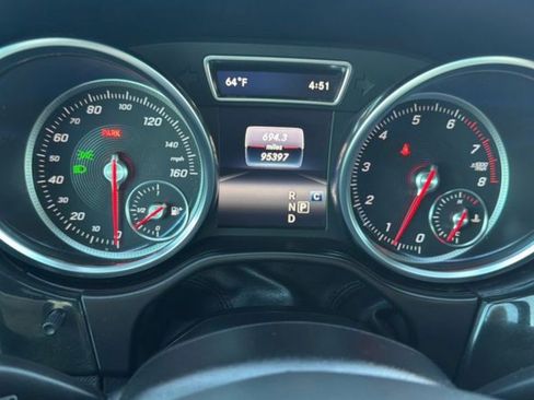 Used 2019 Mercedes-Benz GLE 400 4MATIC image 6