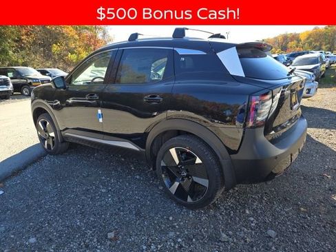 New 2026 Nissan Kicks SR w/ Cold Weather Package image 3