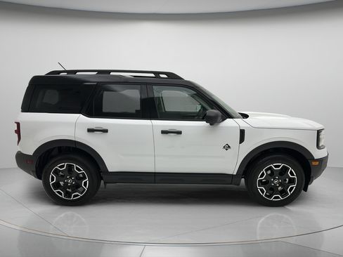 New 2026 Ford Bronco Sport Outer Banks w/ Outer Banks Tech Package+ AWD/4WD image 2
