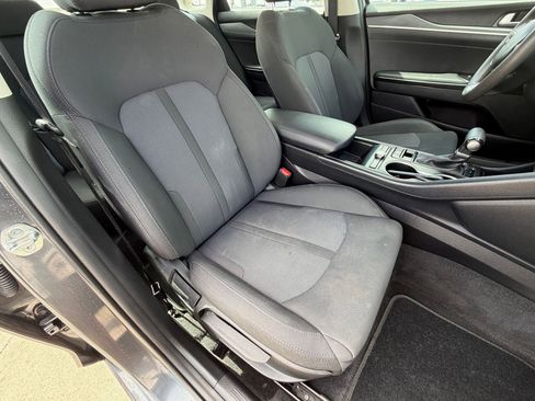 Used 2023 Kia K5 LXS image 17