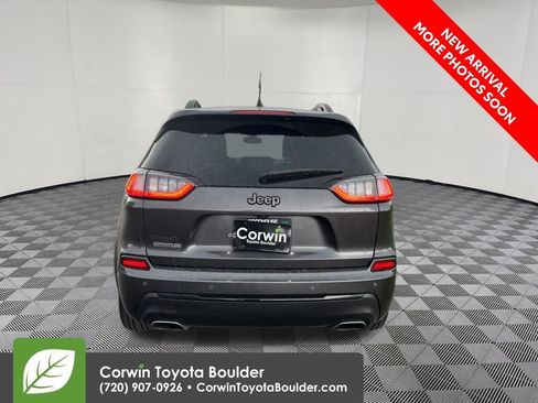 Used 2019 Jeep Cherokee High Altitude AWD/4WD image 6