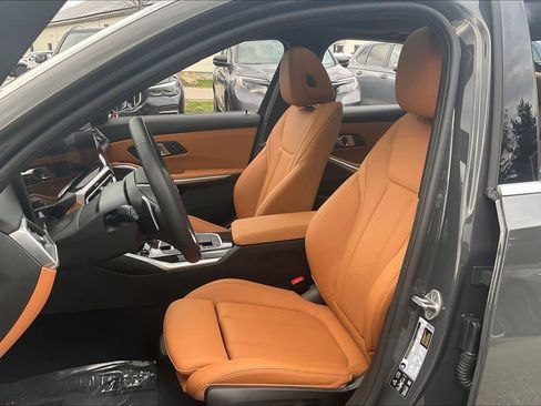 Used 2024 BMW 330i xDrive Sedan w/ Premium Package image 7