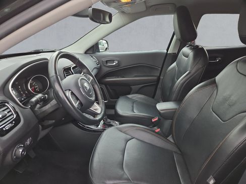 Used 2019 Jeep Compass Limited image 11