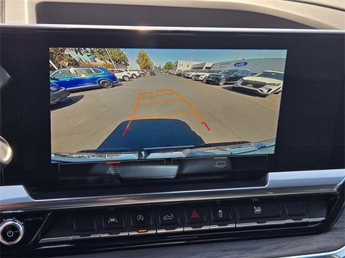 Used 2024 GMC Sierra 1500 SLT image 18