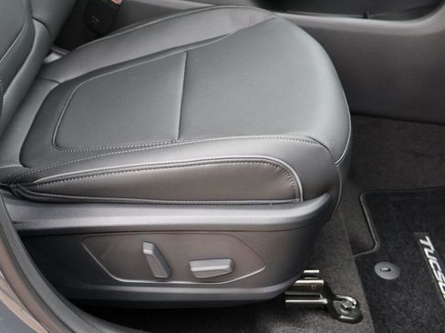 New 2026 Hyundai Tucson Limited image 11