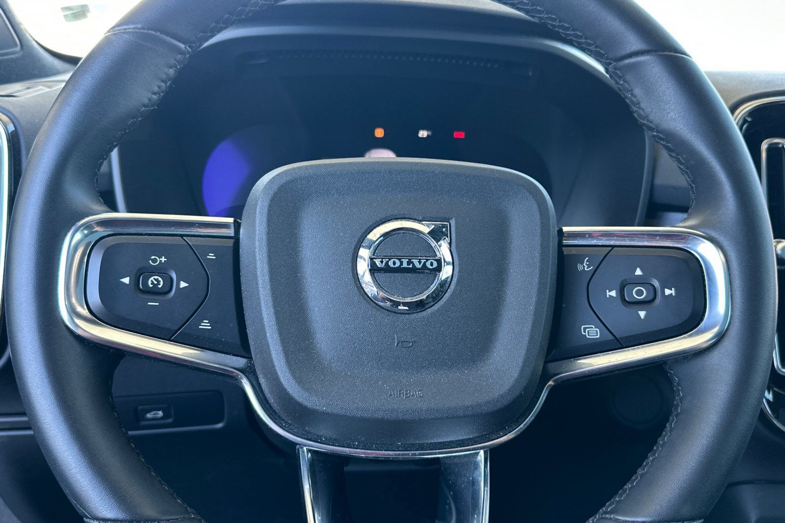 Used 2023 Volvo C40 P8 Recharge Plus AWD/4WD image 27