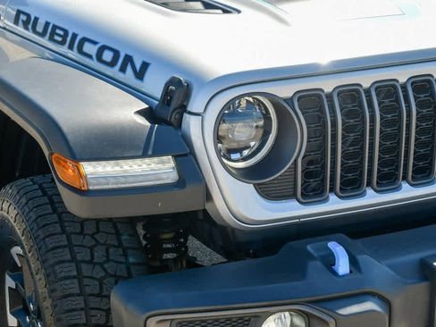 Used 2024 Jeep Wrangler Unlimited Rubicon 4xe image 4