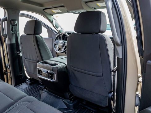 Used 2022 GMC Sierra 1500 Elevation image 32