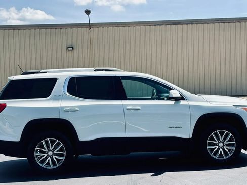 Used 2017 GMC Acadia SLE AWD/4WD image 2