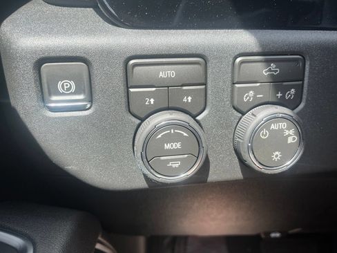 New 2026 Chevrolet Silverado 1500 LT w/ All Star Edition Plus AWD/4WD image 19