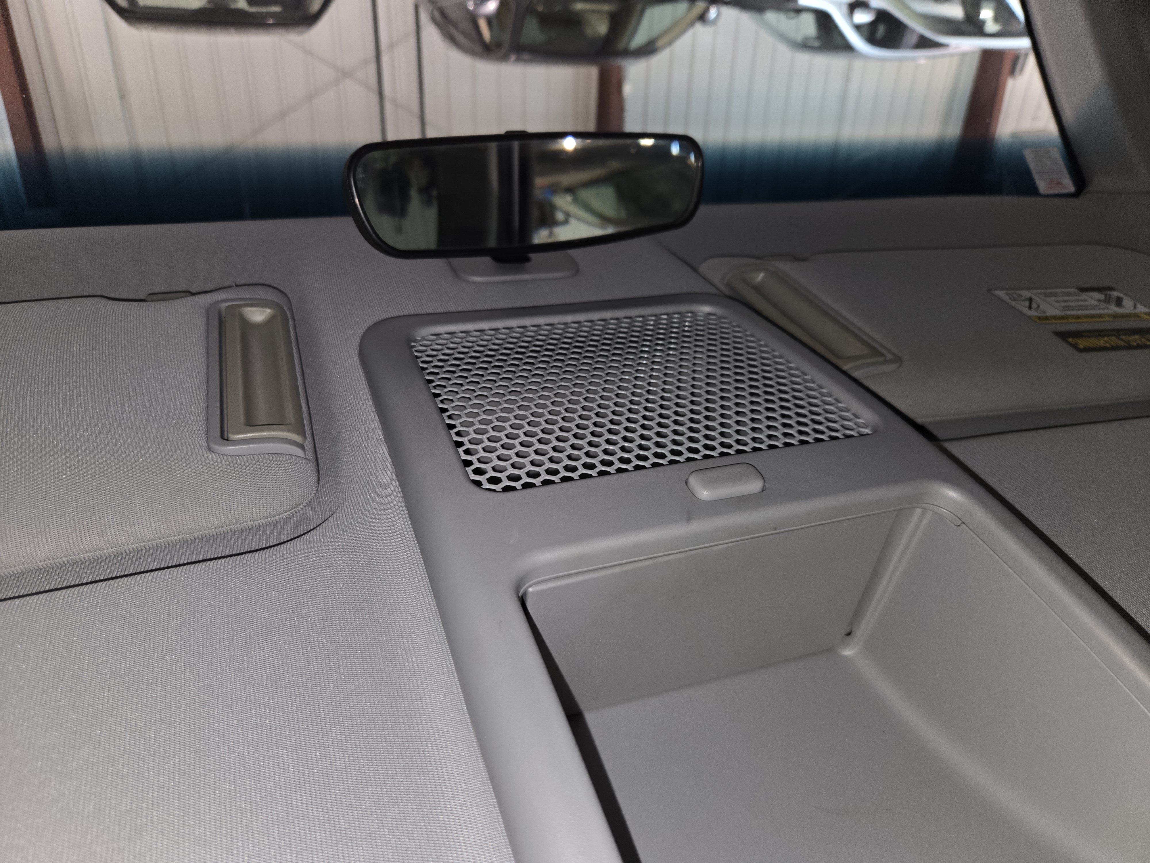Used 2004 Honda Element EX image 34