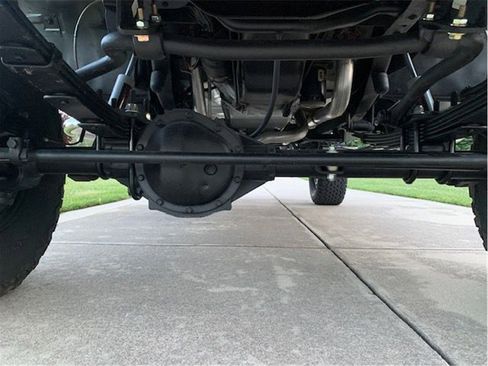 Used 1991 GMC Suburban 4WD image 13