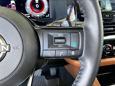 Used 2025 Nissan Pathfinder Platinum w/ Cargo Package FWD image 11