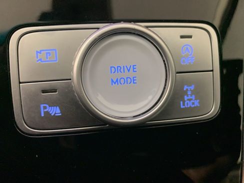 Used 2025 Genesis GV80 2.5T Standard AWD/4WD image 24