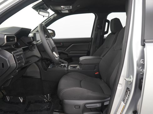 Used 2026 Toyota 4Runner SR5 AWD/4WD image 21