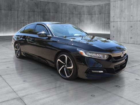 Used 2020 Honda Accord Sport image 10