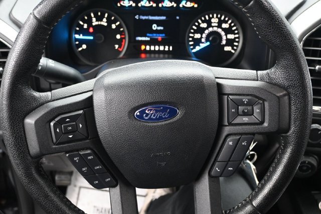 Used 2016 Ford F150 XLT w/ Equipment Group 302A Luxury AWD/4WD image 10