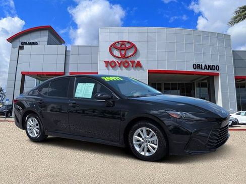 Certified 2025 Toyota Camry LE w/ Convenience Package FWD image 1