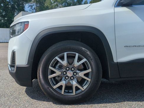 Certified 2023 GMC Acadia SLT w/ Technology Package FWD image 34