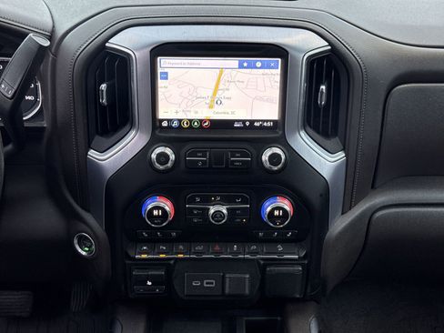 Used 2019 GMC Sierra 1500 SLT w/ SLT Premium Plus Package image 30