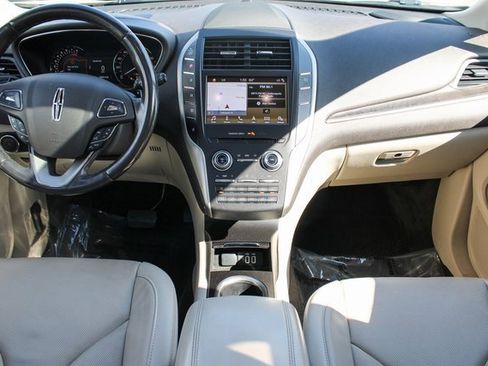 Used 2017 Lincoln MKC Reserve w/ Lincoln MKC Climate Package image 17