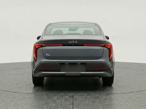 Used 2025 Kia K4 LXS image 7