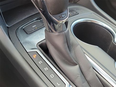 Used 2022 Chevrolet Equinox LT image 31