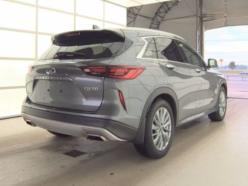 Used 2023 INFINITI QX50 Luxe AWD/4WD image 2