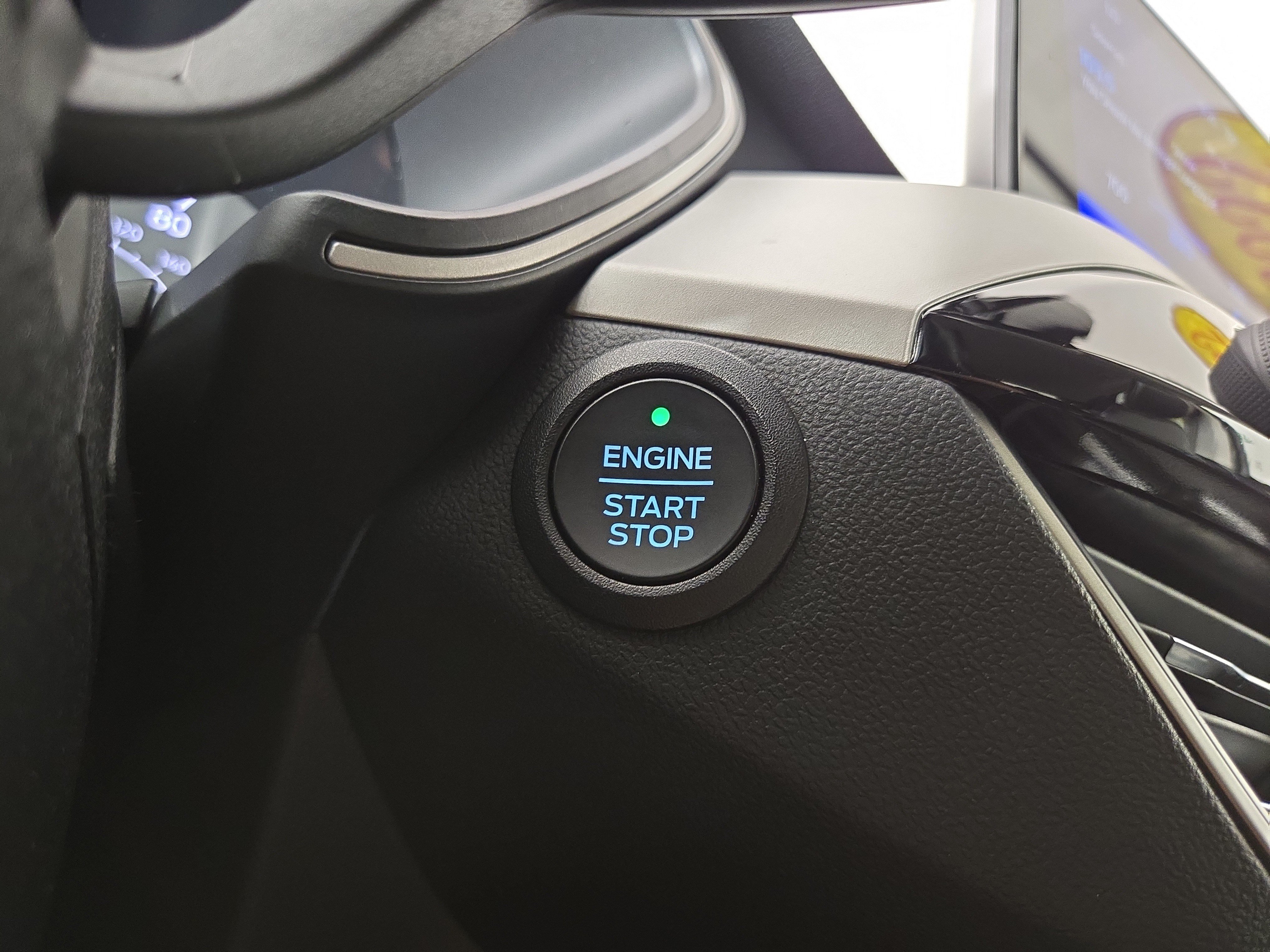 Used 2022 Ford Escape SEL AWD/4WD image 23