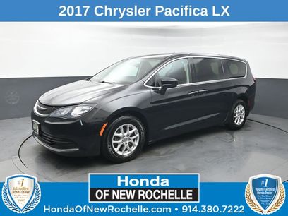 Used 2017 Chrysler Pacifica LX