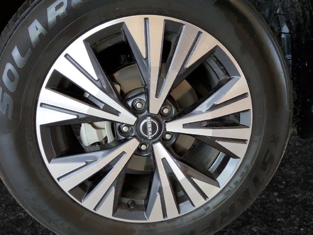 Used 2022 Nissan Rogue SV AWD/4WD image 25