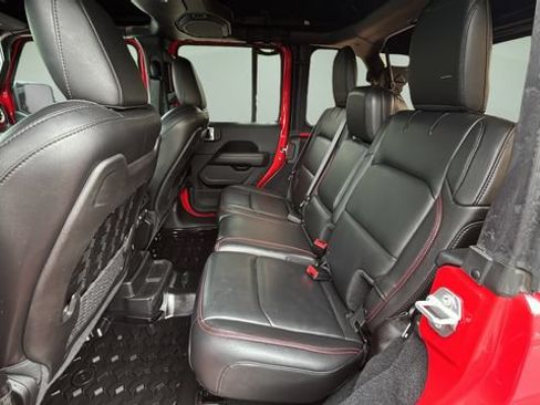 Used 2018 Jeep Wrangler Unlimited Rubicon AWD/4WD image 20