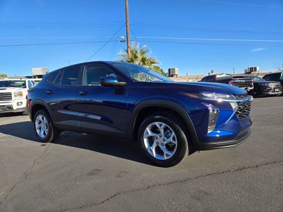 Used 2024 Chevrolet Trax LS w/ LS Convenience Package