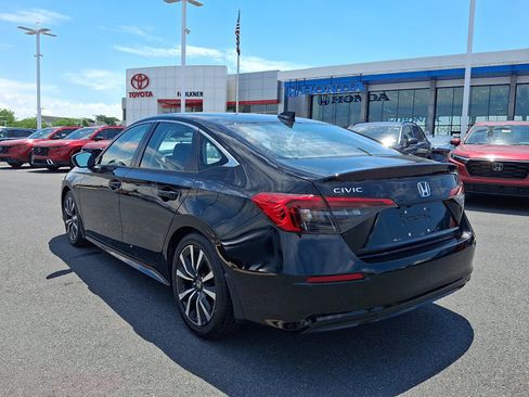 Certified 2024 Honda Civic EX image 5