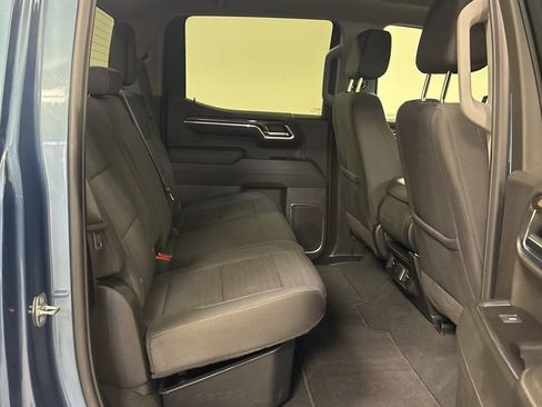 Used 2024 Chevrolet Silverado 1500 LT AWD/4WD image 28